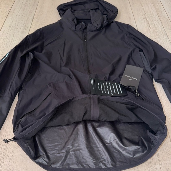 Warp Light Packable Jacket - Picture 6 of 16